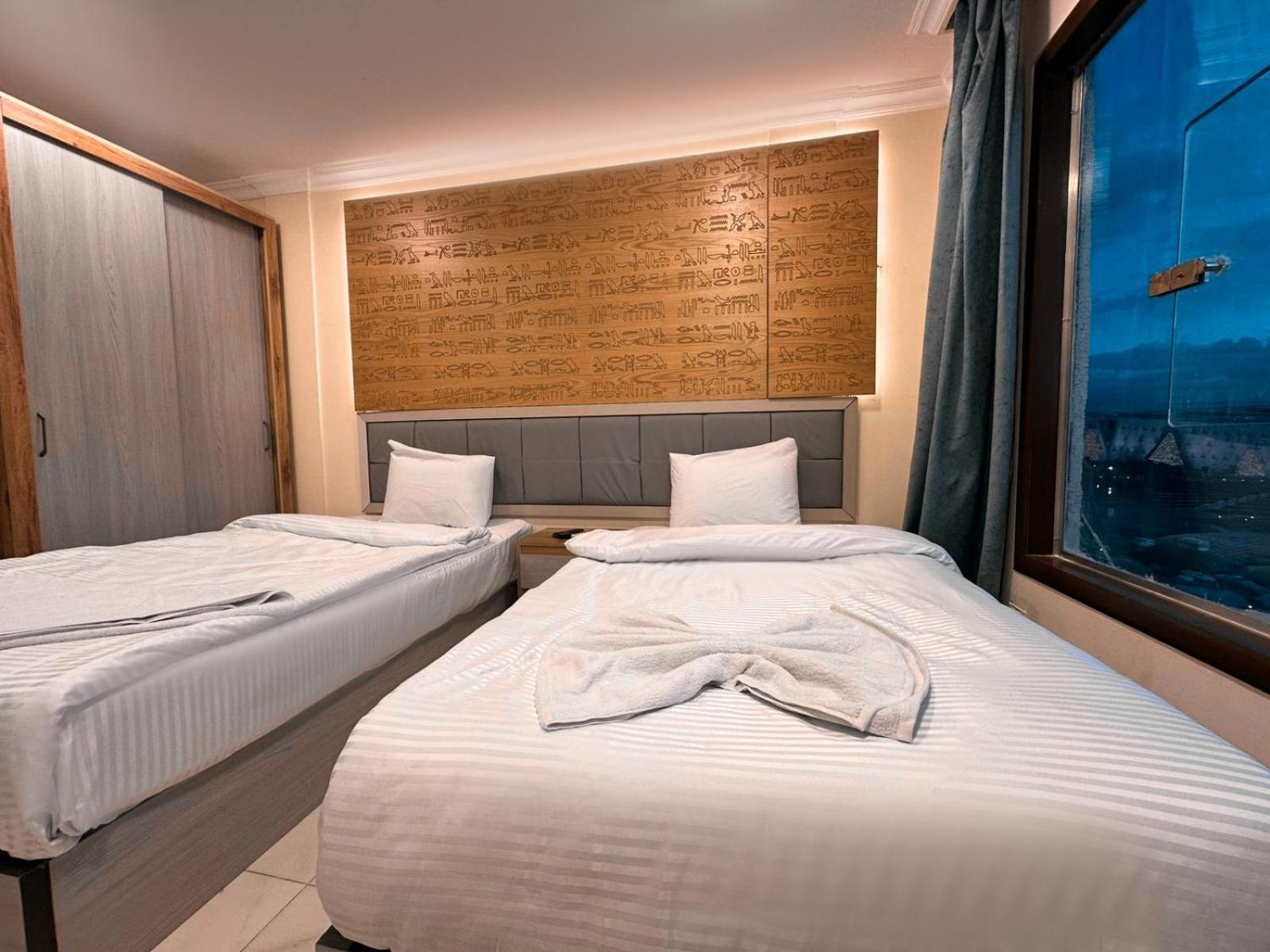 Pyramids And Museum Plateau View Bed & Breakfast Cairo